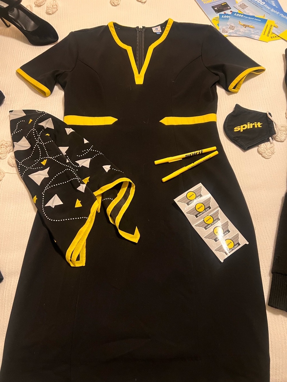Spirit Airlines flight attendant crew issued uniform pieces plus more - Picture 3 of 10